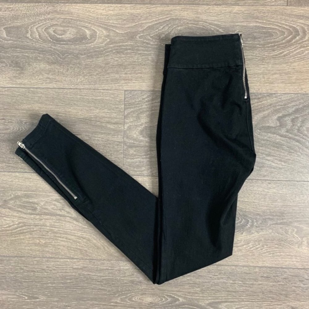 Aritzia Wilfred Free Skinny Jeans Mid rise Back Zipper Ankle Zip Denim Black 0